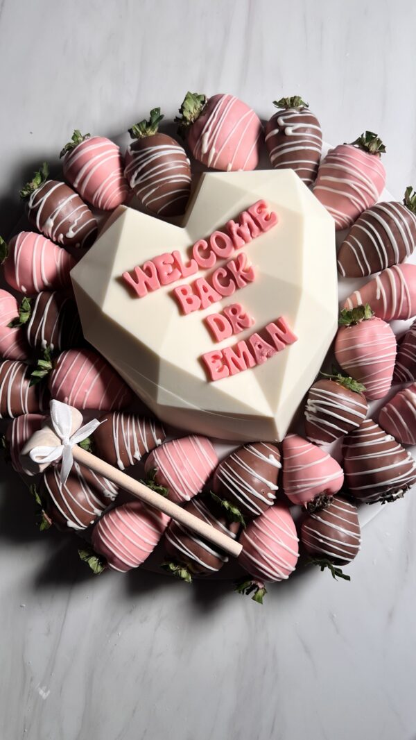 Breakable Chocolate heart with dipped strawberries