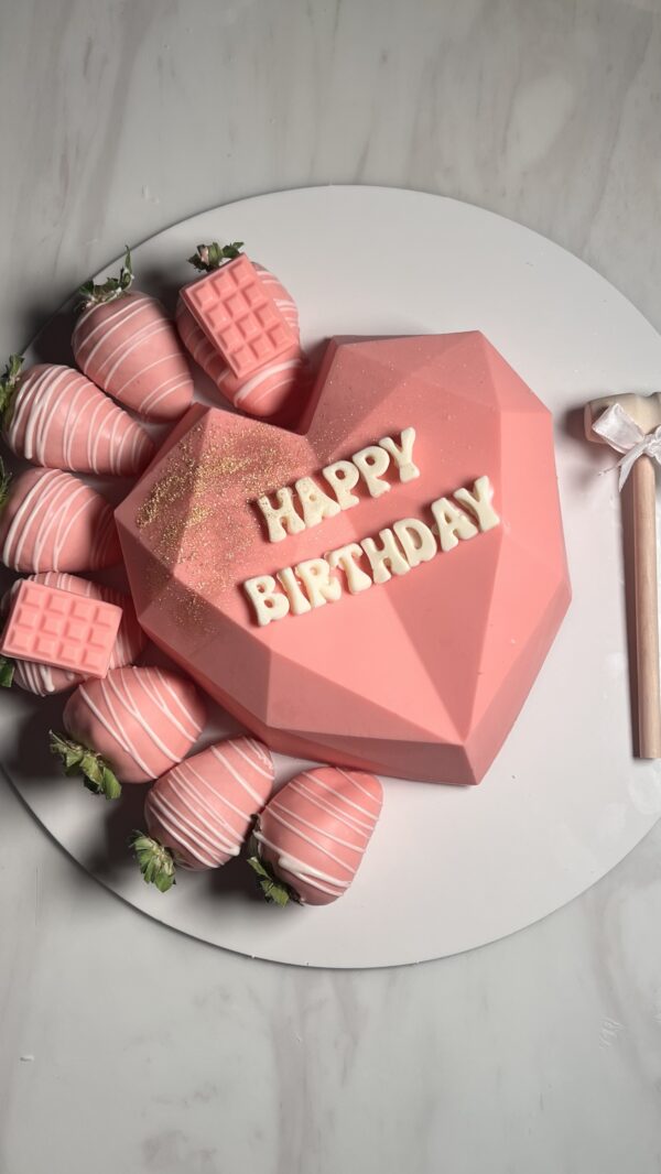 Breakable chocolate heart